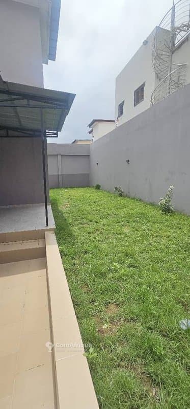 Location villa 4 pièces à Bingerville — photo 3