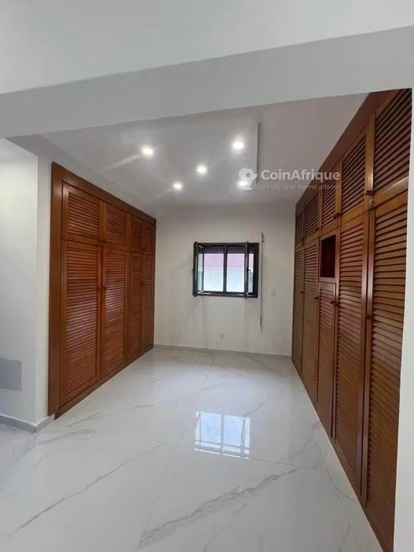 Location villa duplex 6 pièces avec piscine & jardin | cocody 2 plateaux vallon — photo 4