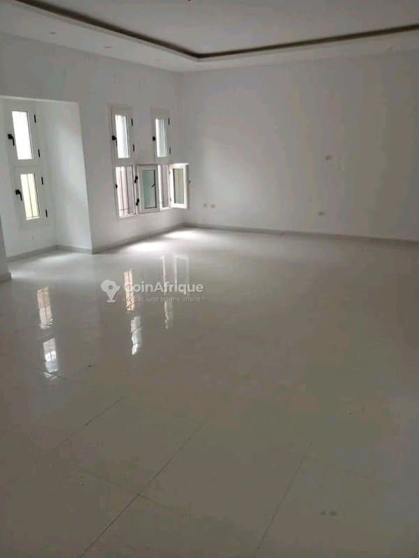 Location villa duplex 7pièces - Bingerville feh késsé oribat 2 — photo 4