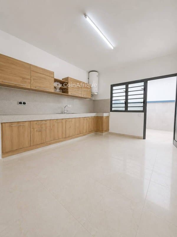 location appartements 4 pièces et 3 pieces - cocody — photo 2