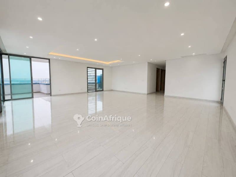 location appartements 4 pièces et 3 pieces - cocody — photo 3