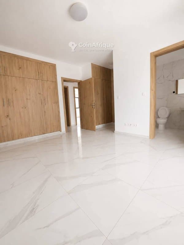 location appartements 4 pièces et 3 pieces - cocody — photo 4