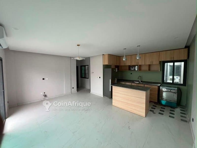 Location appartement 4 pièces à cocody rivera palmeraie non loin de quik market au 2ème et 3ème étage — photo 3