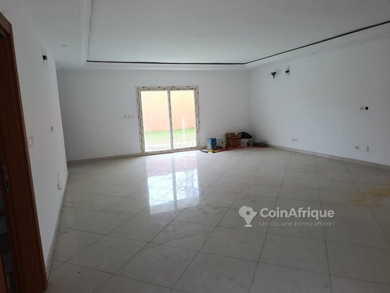 Location villa duplex 6 pièces - Cocody - Riviera Attoban — photo 3