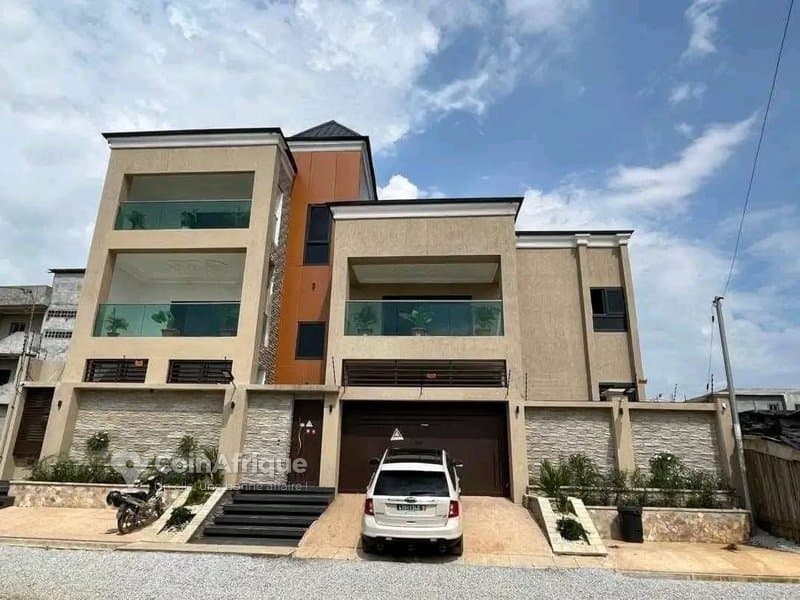 Vente villa triplex 9 pièces - Angré — photo 2