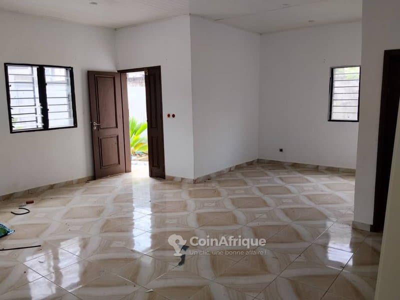 Vente villa basse 4 pièces - Cocody — photo 2