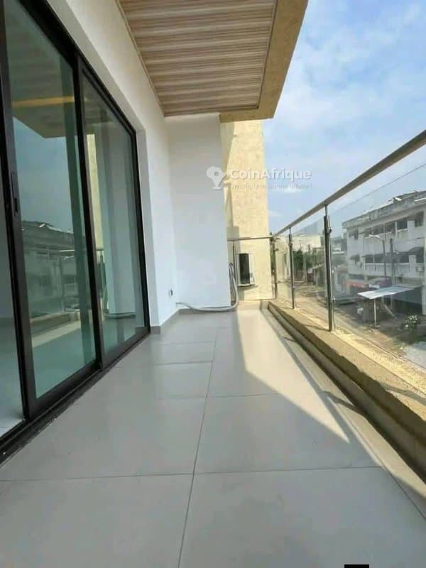 Location appartements 3 pièces rivera 3 triangle avec ascenseur- cocody — photo 4