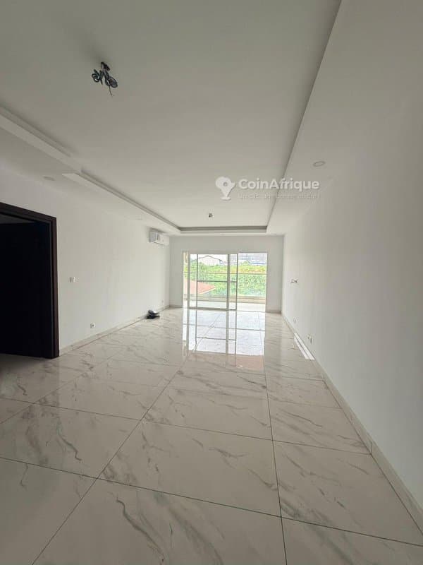 Location appartement -,Mermoz — photo 2