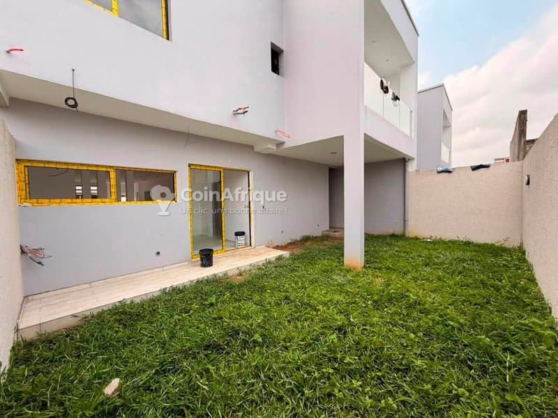 Vente villa duplex haut standing a bingerville — photo 2