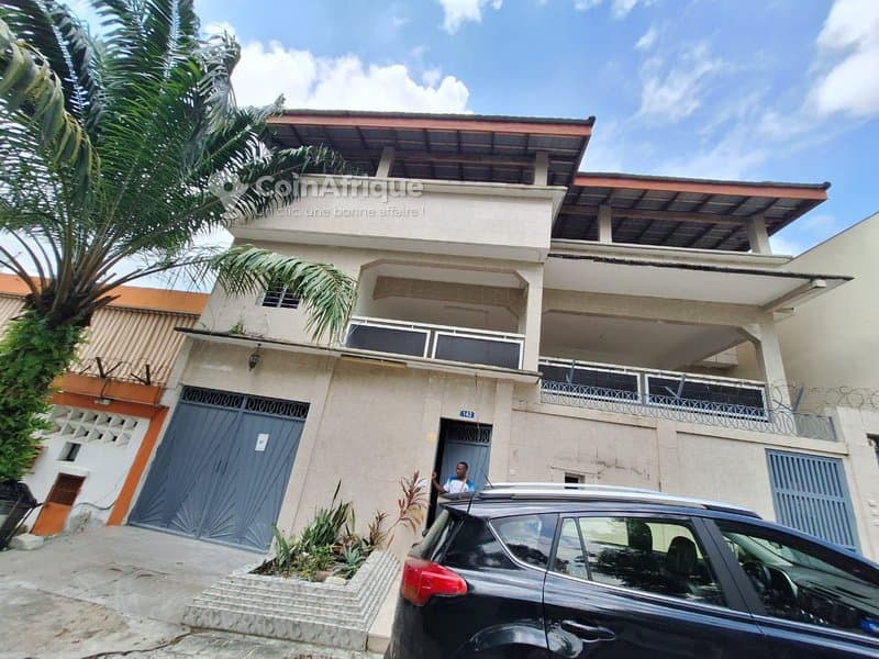 Location villa 10 pièces à Riviera Palmeraie