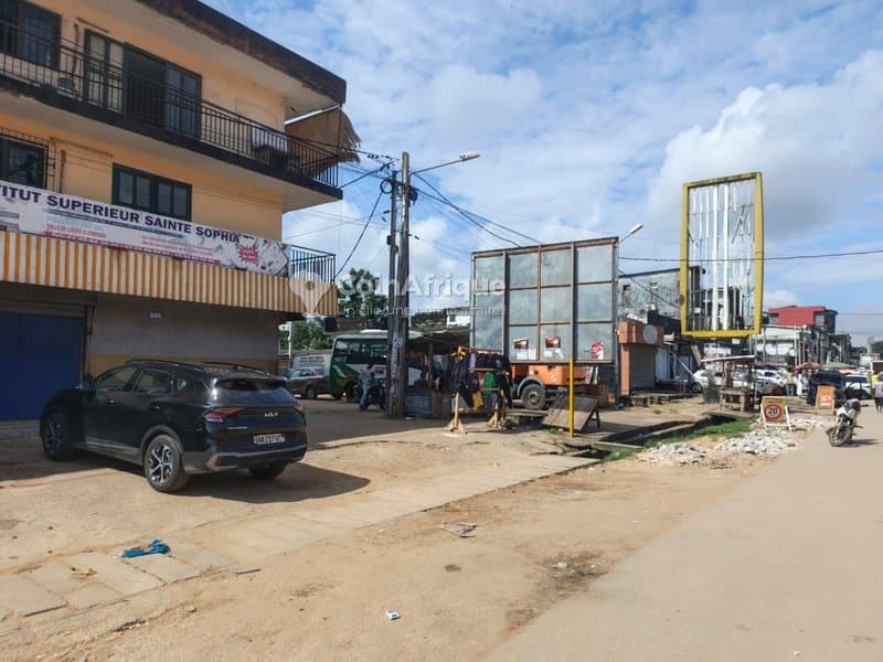 Vente immeuble — photo 3