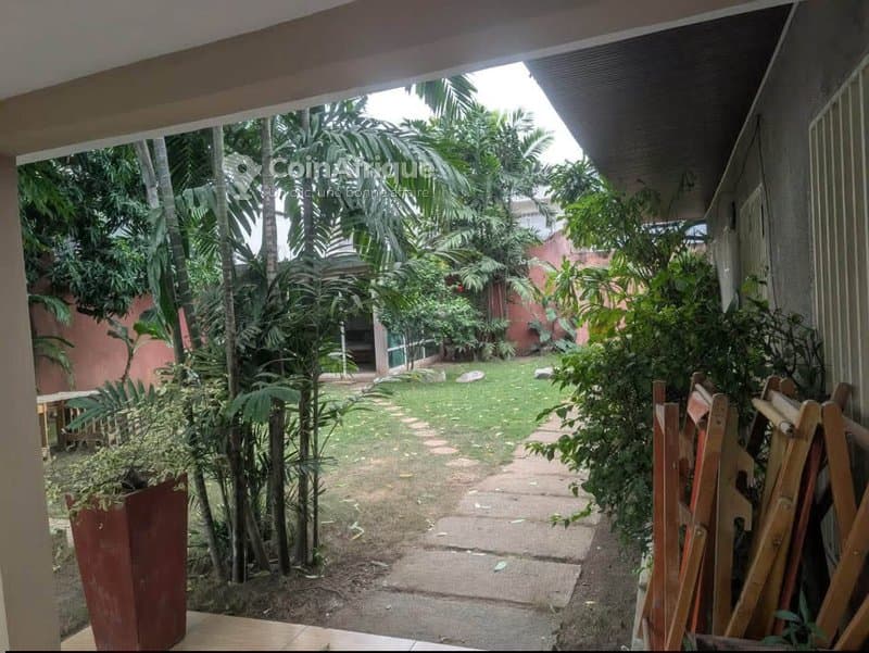 Location villa basse 5 pièces à marcory — photo 2