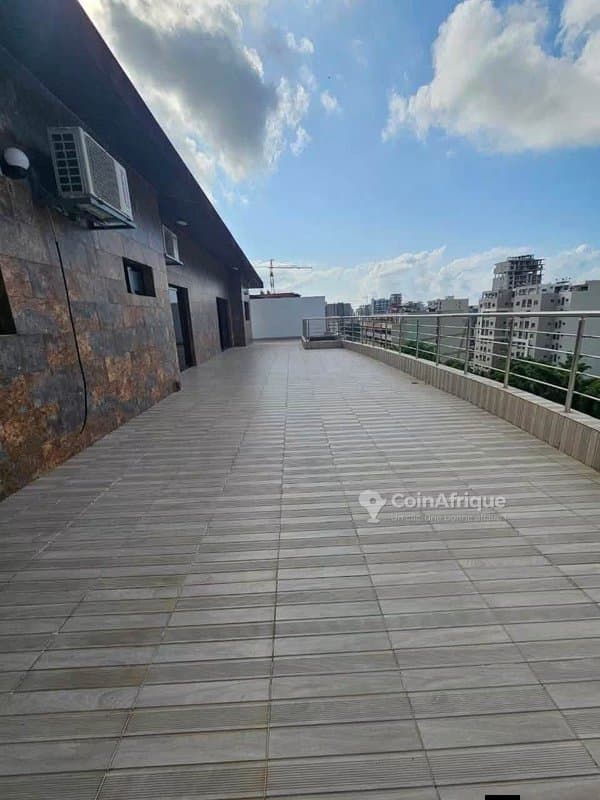 Location penthouse 4 pièces en Zone 4 — photo 2