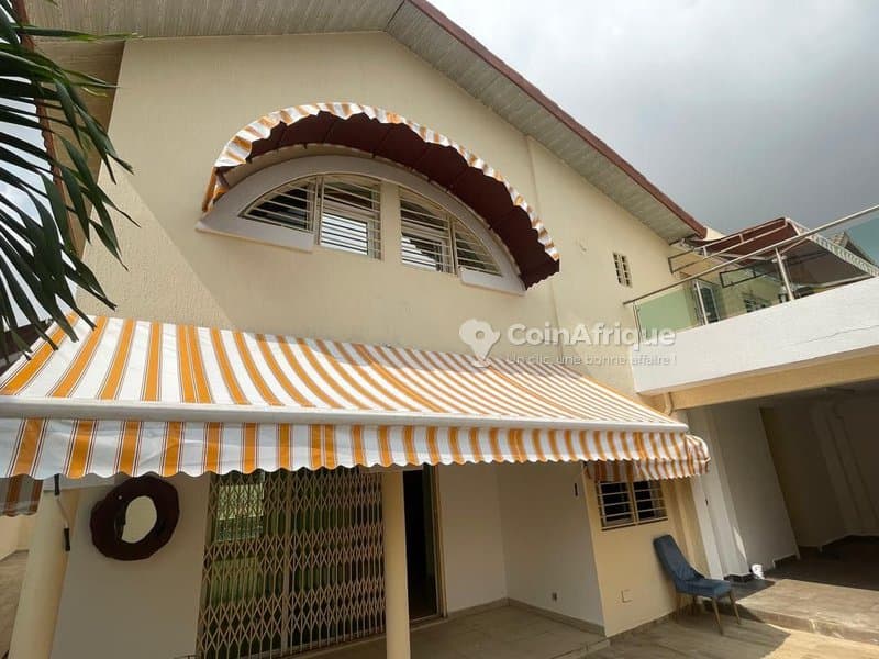 Location villa 6 pièces à Cocody-Angré — photo 2