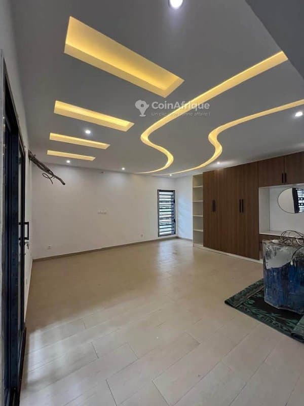 Location villa duplex 7 pièces à Angré djorobite 1 — photo 4