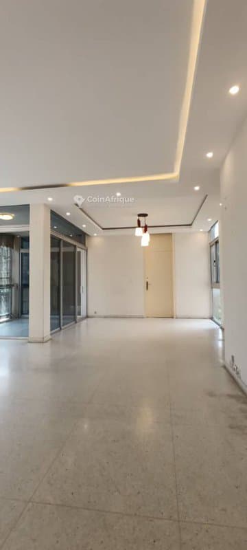 Location appartement 4 pièces à Cocody Riviera golf dans les élias — photo 4