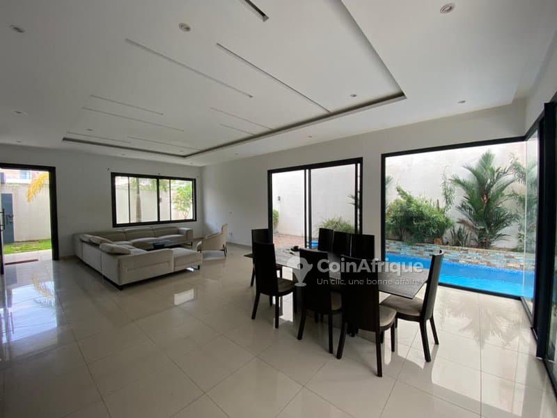 Location villa 8 pièces à Riviera 4 — photo 3