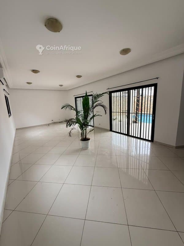 ocation villa avec piscine à Cocody Riviera 4 — photo 2