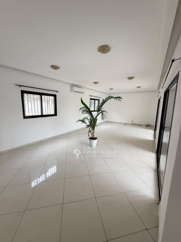 ocation villa avec piscine à Cocody Riviera 4 — photo 5