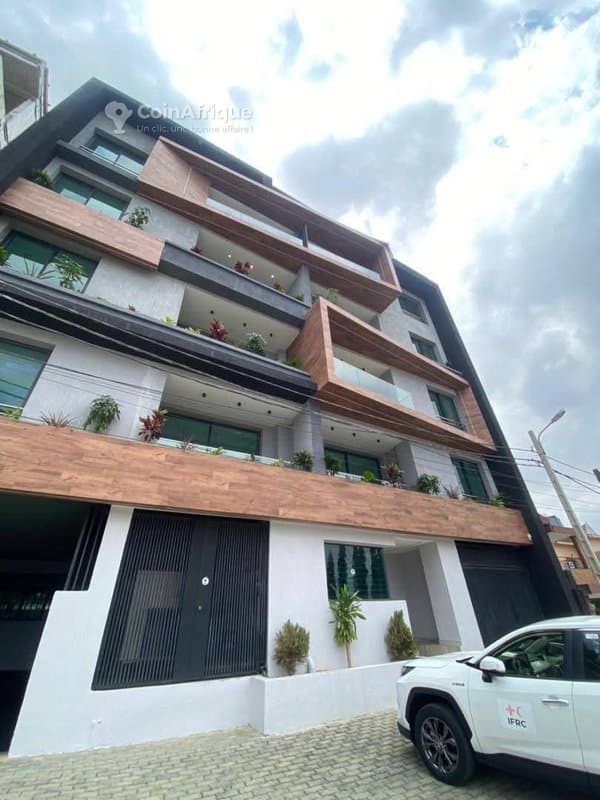 Location appartement 5 pièces à la Riviera M’Badon