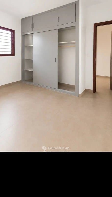 Vente villa basse 4 pièces à Bingerville – Cité Laurier 20 — photo 5