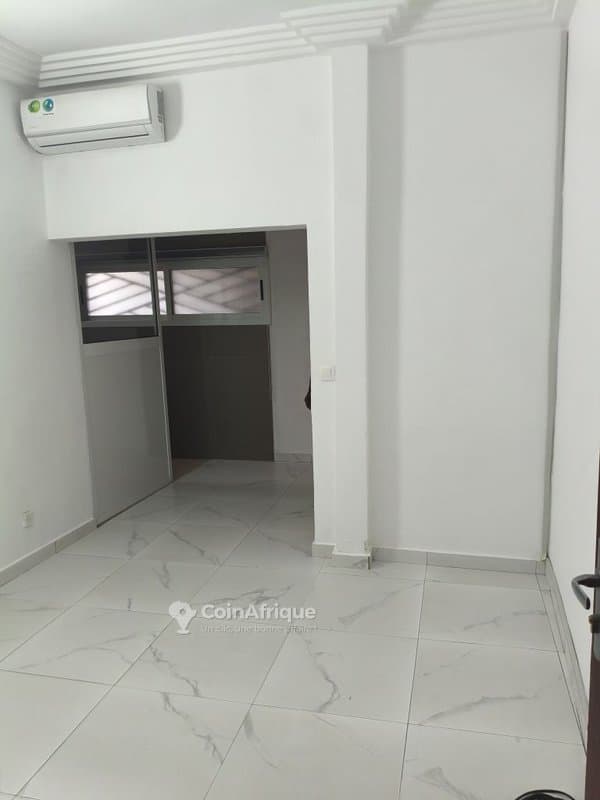 Location appartement 3 pièces à Cocody Riviera 4 — photo 5