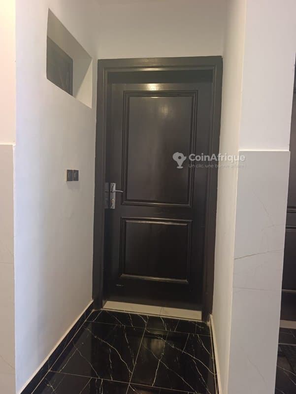Location appartement 3 pièces à Angre 8em Tranche — photo 4