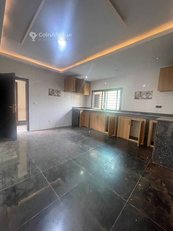 Location villa 6 pièces - Cocody Angré chu — photo 2