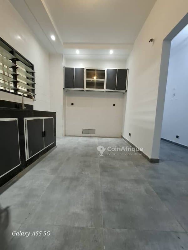 Location appartement neuf 4 pièces à Cocody-Angré chu — photo 2
