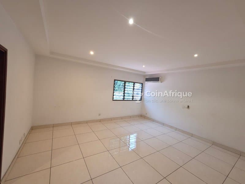 Location villa duplex 5 pièces avec piscine à Cocody-riviera 3 — photo 4
