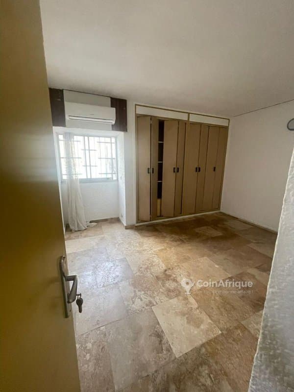 Location appartements 4 pièces à Cocody Danga — photo 3