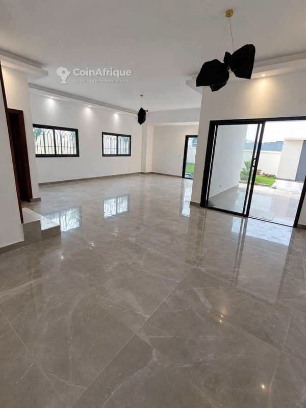 Location villa duplex 7 pièces à Faya jule verne — photo 2