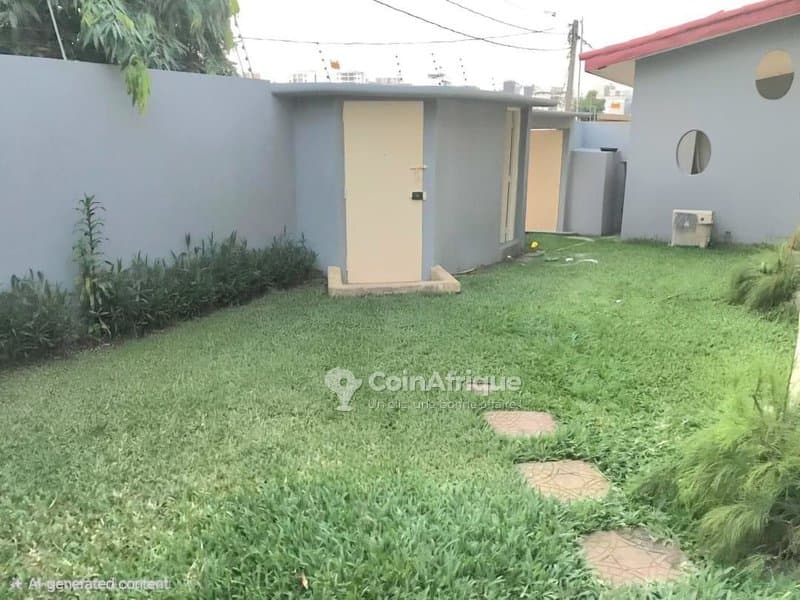 Location villa duplex 6 pièces à Cocody angre bessikoi cité ecobank — photo 2