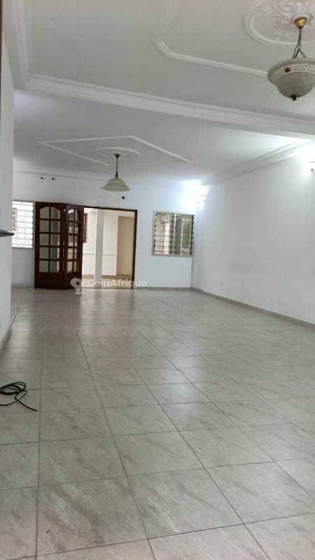Location villas 4 pièces - Cocody Riviera 3 les coteaux — photo 3