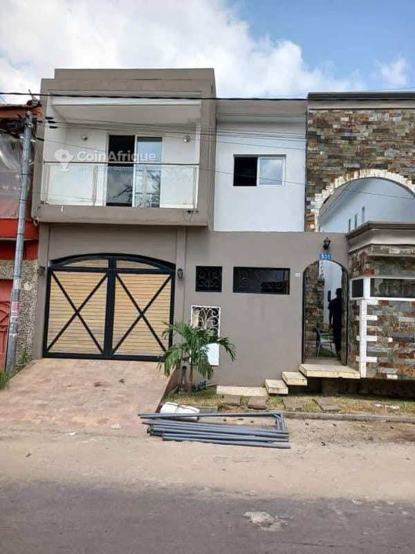 Location villas 5 pièces - Cocody 8em tranche star 12 — photo 2