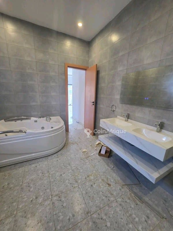 Vente villa duplex 8 pièces à Cocody abatta — photo 5
