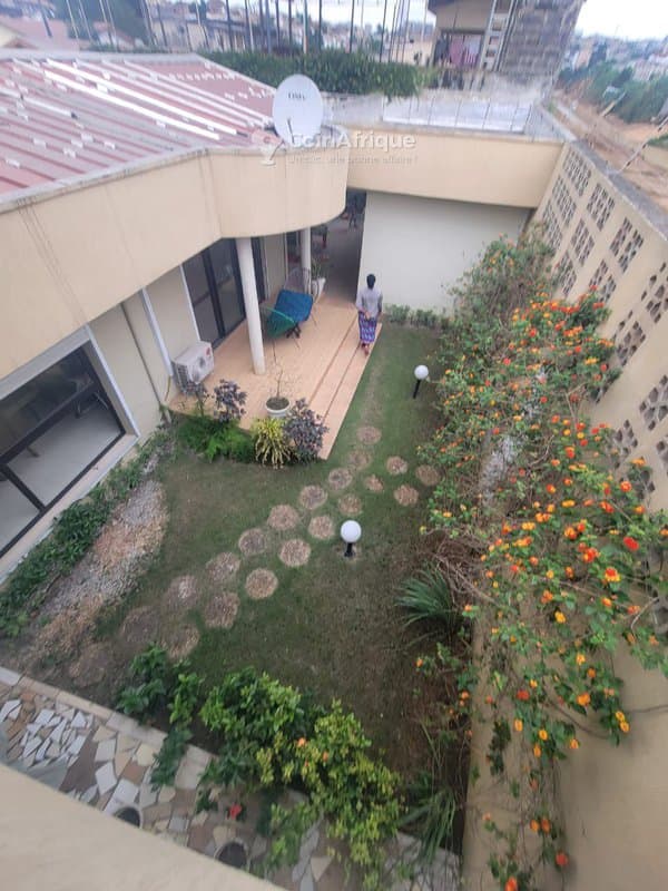 Location villa 6 pièces au Vallon — photo 4