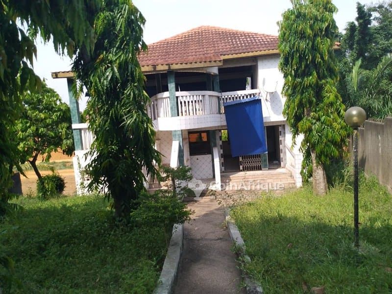 Location villa 13 pièces aux deux Plateaux Vallon dans la cité Lemania — photo 4