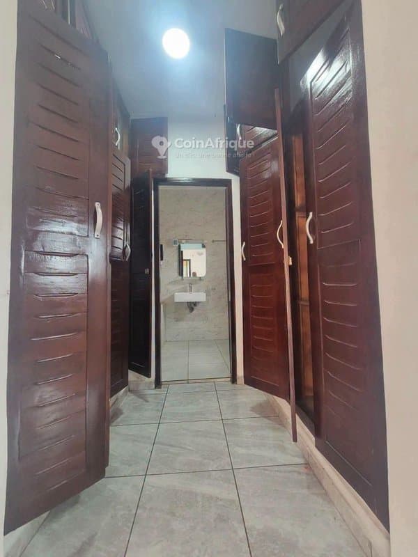 Location villa 6 pièces à Cocody Rivera Faya — photo 5