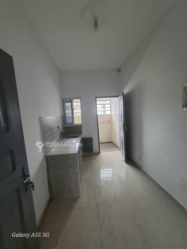 Location appartement 3 pièces à Cocody-angré — photo 2