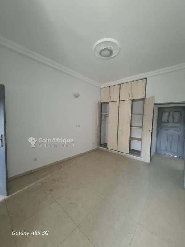 Location appartement 3 pièces à Cocody-angré — photo 3