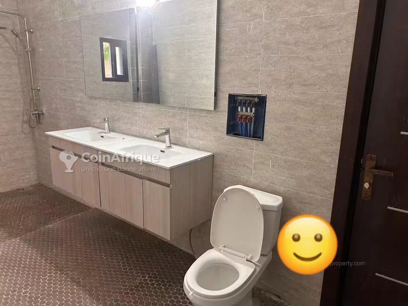 Location appartement 4 pièces à Cocody Riviera 3 — photo 4
