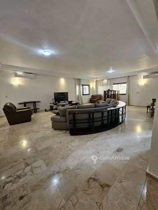 Location villa duplex 9 pièces à Cocody rivera 4 Mbadon idéal pour bureau comme habitation — photo 4
