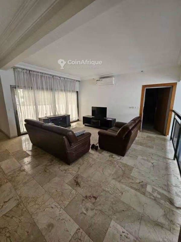 Location villa duplex 9 pièces à Cocody rivera 4 Mbadon idéal pour bureau comme habitation — photo 5