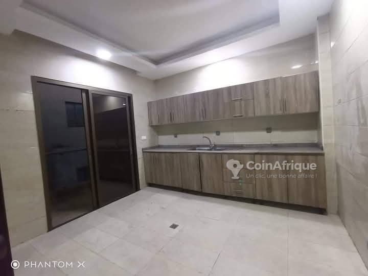 location appartements 4 pièces non loin abidjan mall - cocody — photo 5