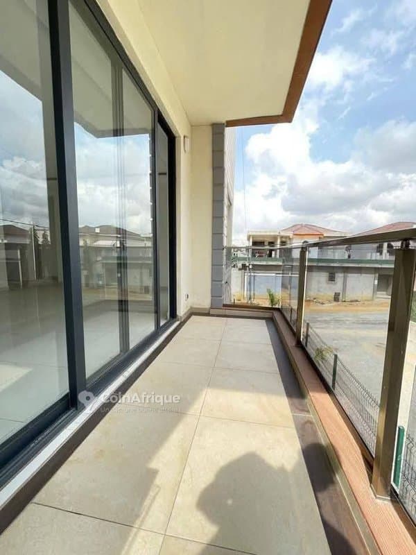 Location appartements 3 pièces - Cocody — photo 5
