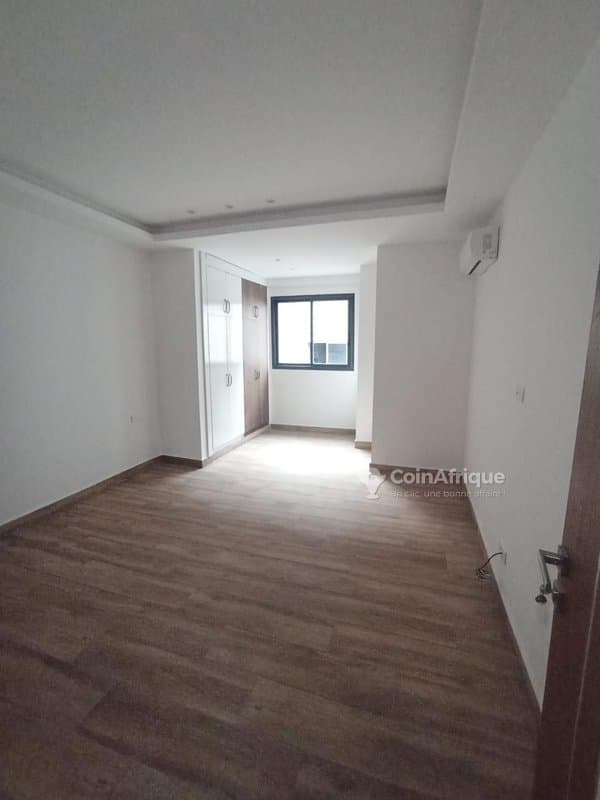location appartement de standing 5 pièces + piscine - cocody riviera m'badon — photo 3