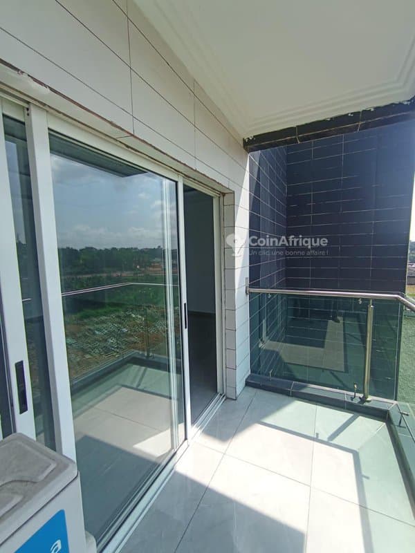 location appartement de standing 3 pièces - cocody riviera 2 — photo 2