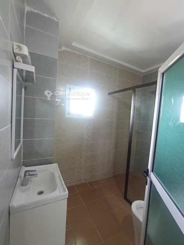 location appartement de standing 3 pièces - cocody riviera 2 — photo 5