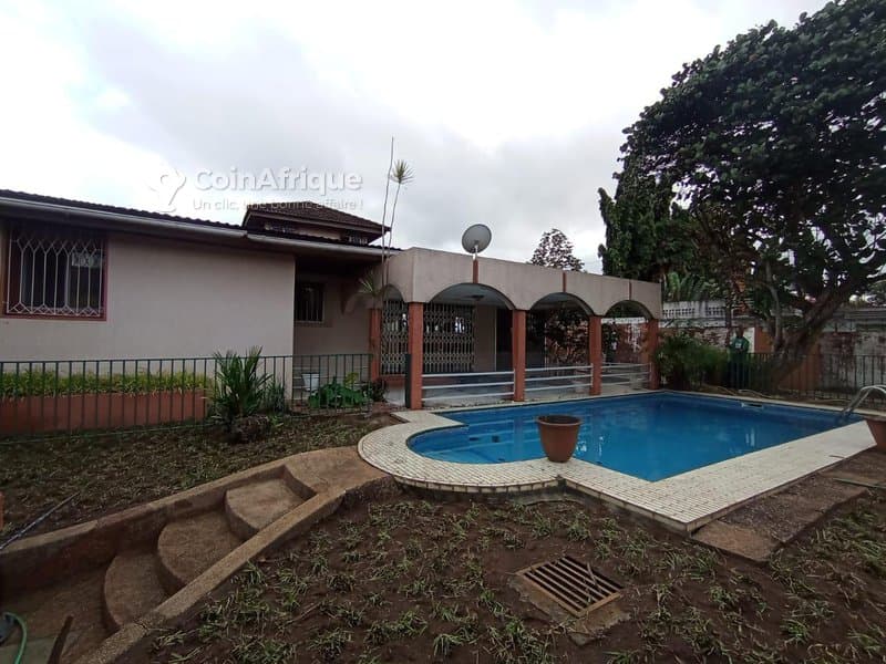 Location villa basse 7 pièces - Cocody 2 plateaux vallon — photo 2